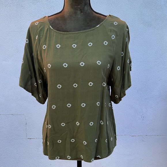 Old Navy Tops - Blouse